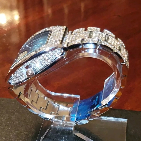 Mens Luxury Iced Simulated Diamond Waterproof Quartz Movement High Fashion Watch - Picture 10 of 10